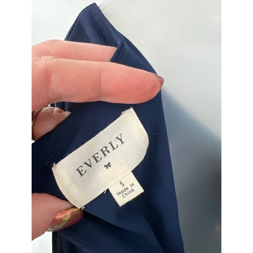 Everly Cold Shoulder Shift Dress Size Small